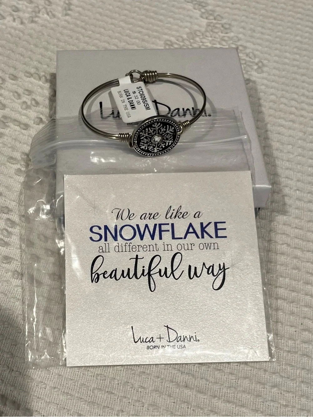 Luca + Danni Snowflake Bangle Bracelet, NWT , In Box, Petite, Silvertone